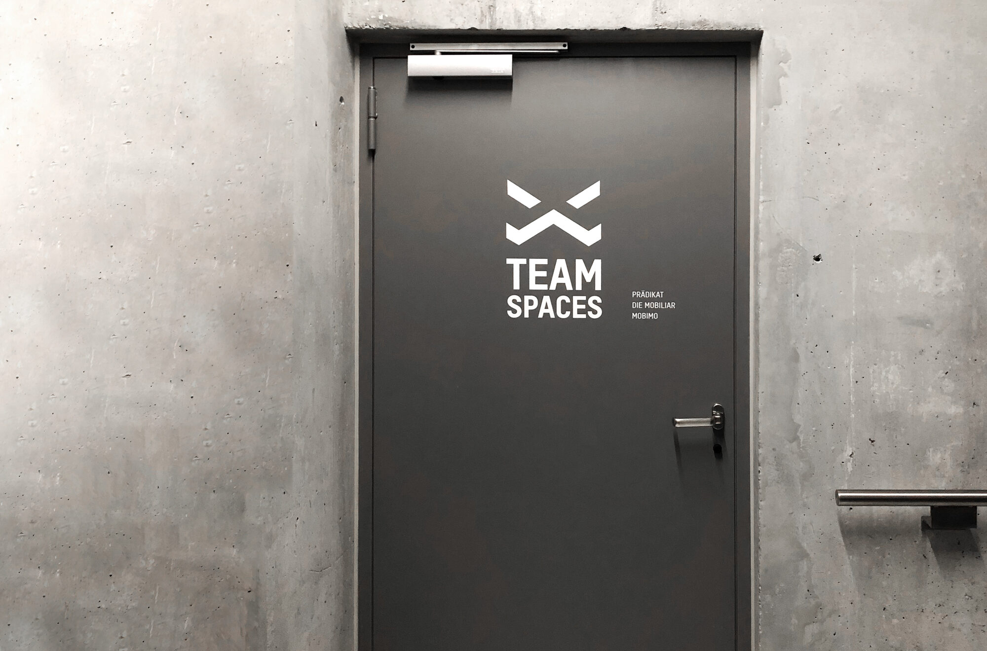 Team Space Eingang 00
